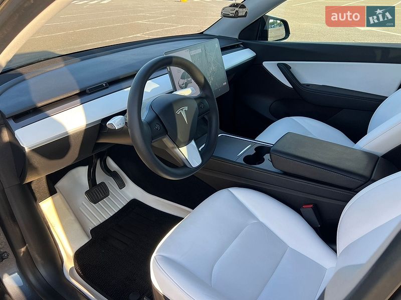 Позашляховик / Кросовер Tesla Model Y 2021 в Києві фото 9 Позашляховик / Кросовер Tesla Model Y 2021 в Києві