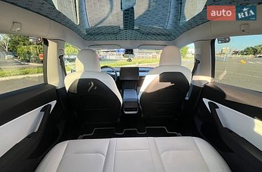 Позашляховик / Кросовер Tesla Model Y 2021 в Києві фото 14 Позашляховик / Кросовер Tesla Model Y 2021 в Києві