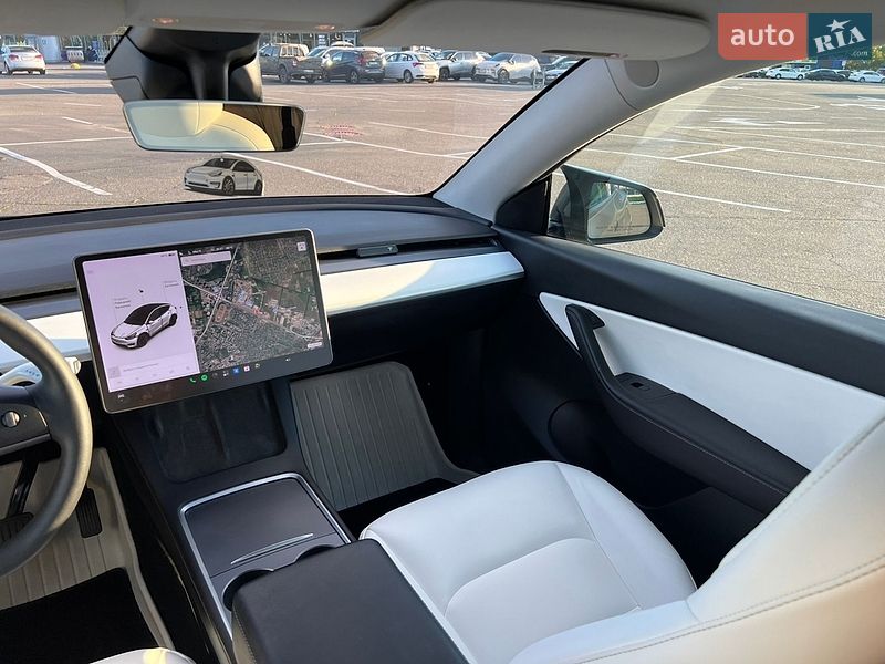 Позашляховик / Кросовер Tesla Model Y 2021 в Києві фото 21 Позашляховик / Кросовер Tesla Model Y 2021 в Києві