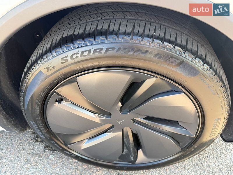 Внедорожник / Кроссовер Tesla Model Y 2025 в Киеве