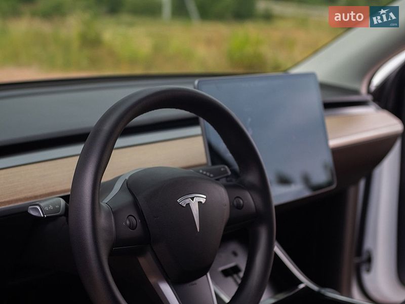 Позашляховик / Кросовер Tesla Model Y 2020 в Житомирі