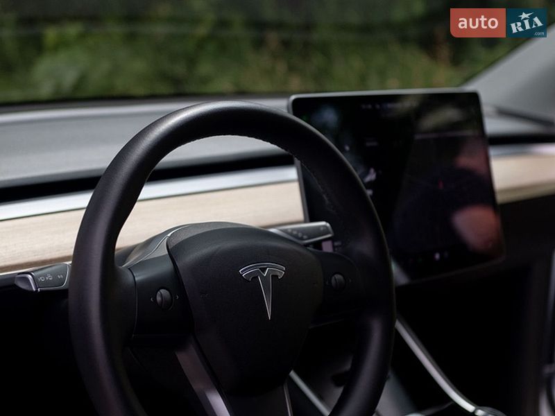 Позашляховик / Кросовер Tesla Model Y 2020 в Житомирі