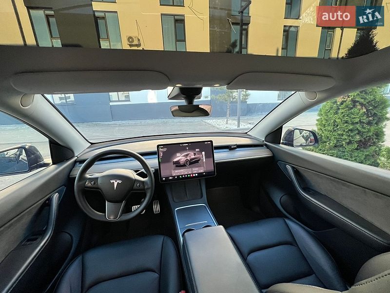 Внедорожник / Кроссовер Tesla Model Y 2022 в Киеве
