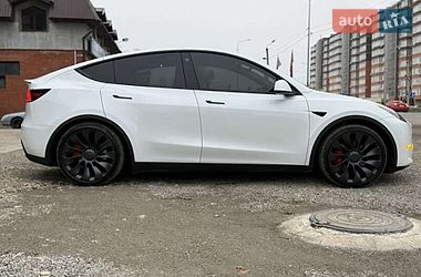 Позашляховик / Кросовер Tesla Model Y 2023 в Львові