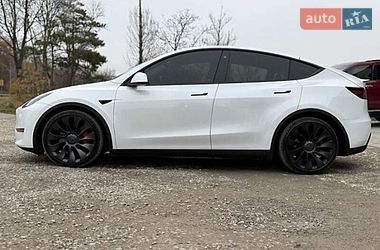 Позашляховик / Кросовер Tesla Model Y 2023 в Львові