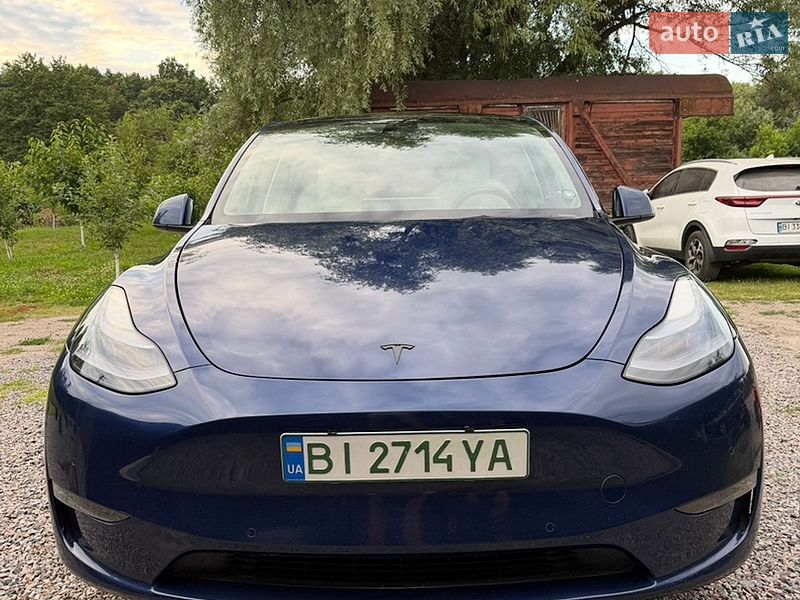 Tesla Model Y 2022