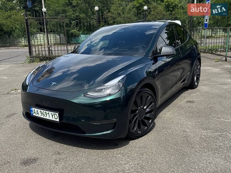 Tesla Model Y 2022