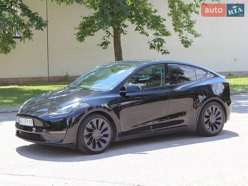 Внедорожник / Кроссовер Tesla Model Y 2022 в Днепре