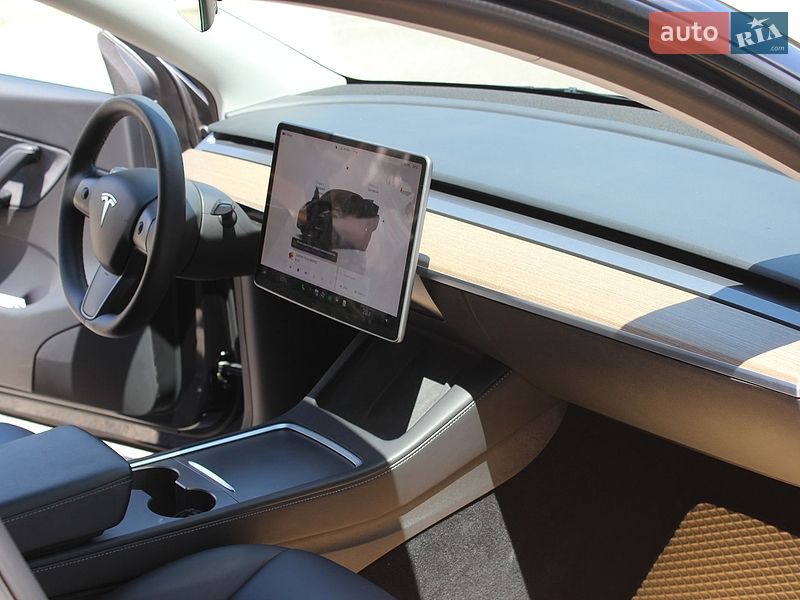 Внедорожник / Кроссовер Tesla Model Y 2022 в Днепре