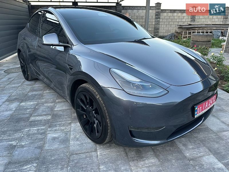 Позашляховик / Кросовер Tesla Model Y 2023 в Києві
