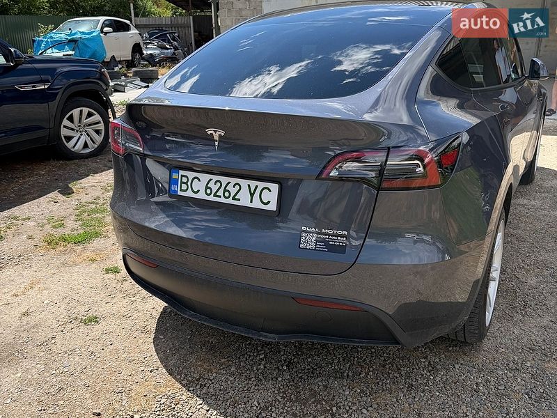 Внедорожник / Кроссовер Tesla Model Y 2023 в Буске