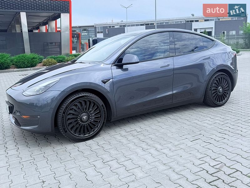 Tesla Model Y 2023 Tesla Model Y 2023