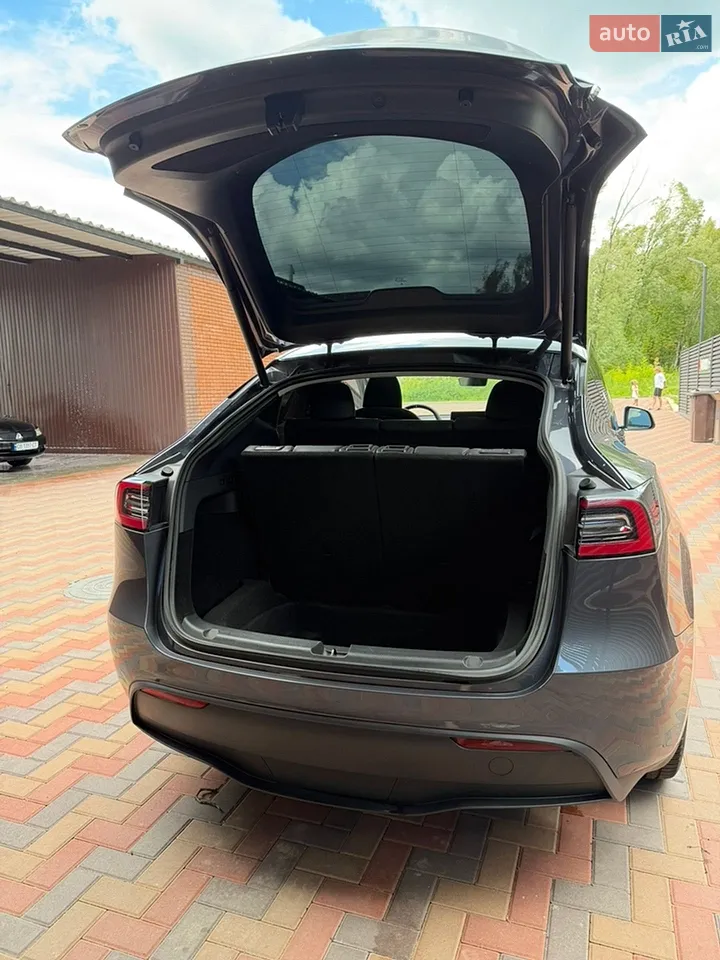 2023 Tesla Model Y - мініатюра 3