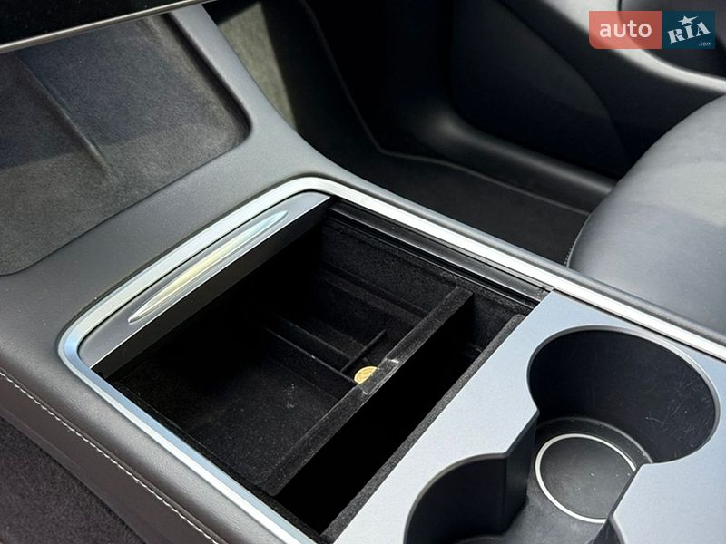 Внедорожник / Кроссовер Tesla Model Y 2022 в Киеве фото 22 Внедорожник / Кроссовер Tesla Model Y 2022 в Киеве