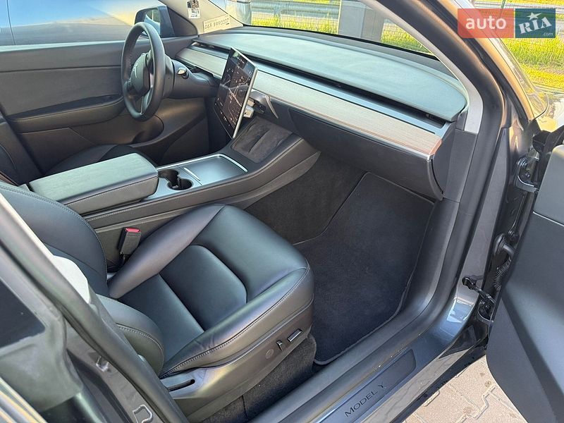 Внедорожник / Кроссовер Tesla Model Y 2022 в Киеве фото 39 Внедорожник / Кроссовер Tesla Model Y 2022 в Киеве
