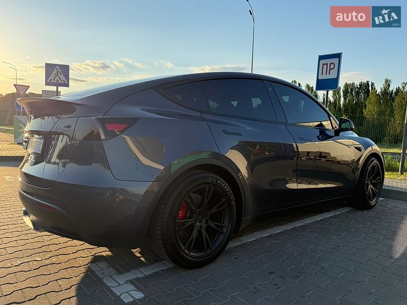 Внедорожник / Кроссовер Tesla Model Y 2022 в Киеве фото 9 Внедорожник / Кроссовер Tesla Model Y 2022 в Киеве