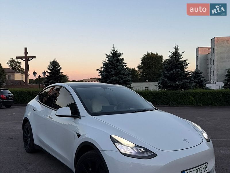 Внедорожник / Кроссовер Tesla Model Y 2022 в Каменском