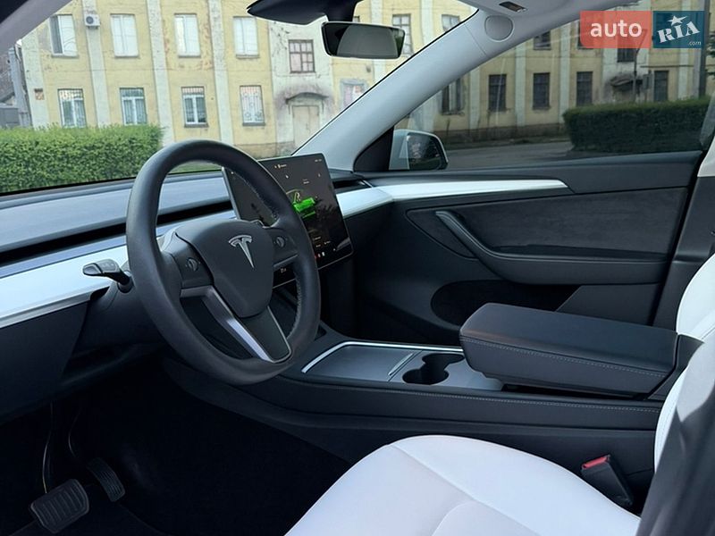 Внедорожник / Кроссовер Tesla Model Y 2022 в Каменском