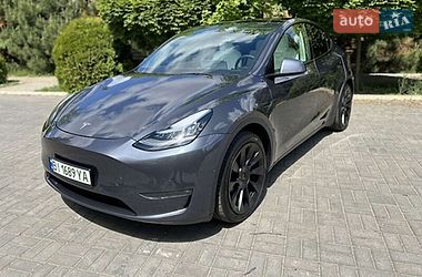 Tesla Model Y 2021