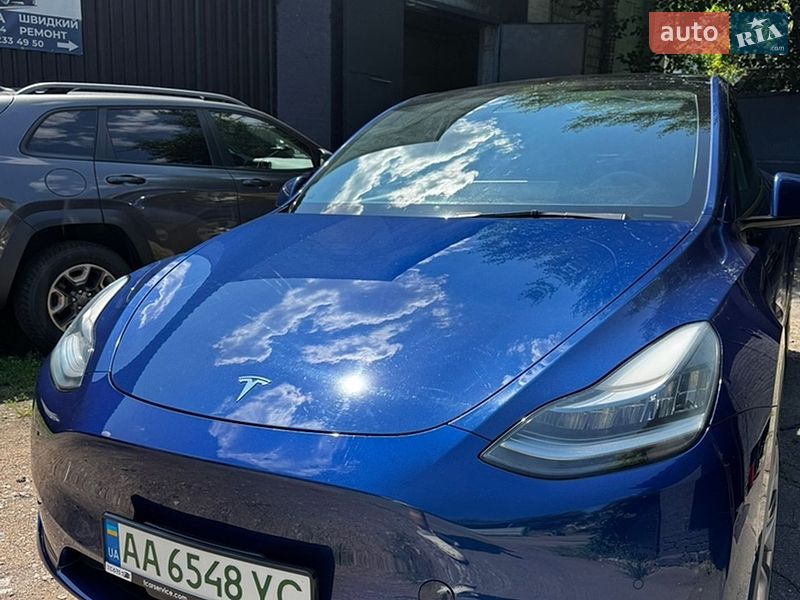 Внедорожник / Кроссовер Tesla Model Y 2021 в Киеве