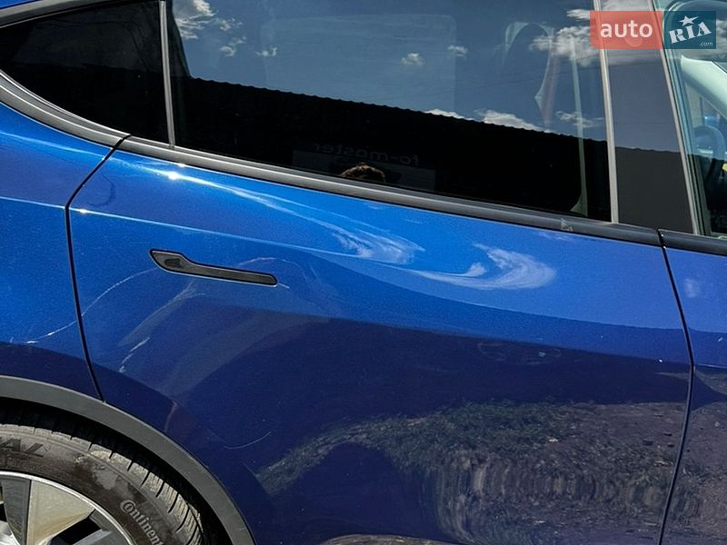 Внедорожник / Кроссовер Tesla Model Y 2021 в Киеве