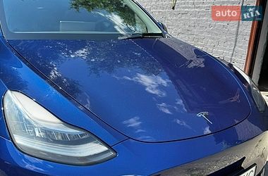 Внедорожник / Кроссовер Tesla Model Y 2021 в Киеве