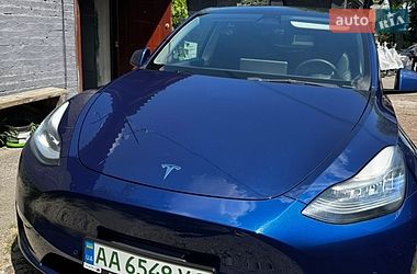 Внедорожник / Кроссовер Tesla Model Y 2021 в Киеве