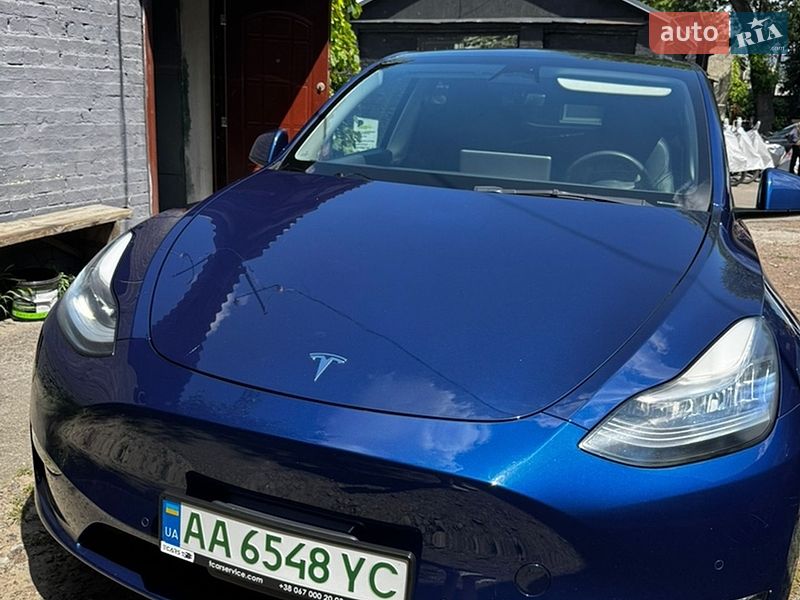 Внедорожник / Кроссовер Tesla Model Y 2021 в Киеве