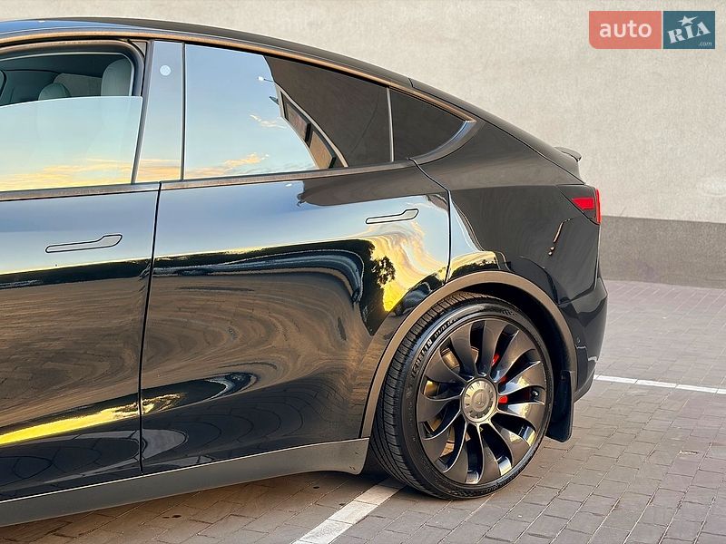 Внедорожник / Кроссовер Tesla Model Y 2022 в Каменском