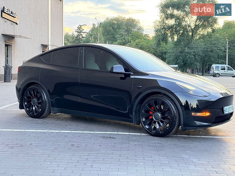 Внедорожник / Кроссовер Tesla Model Y 2022 в Каменском
