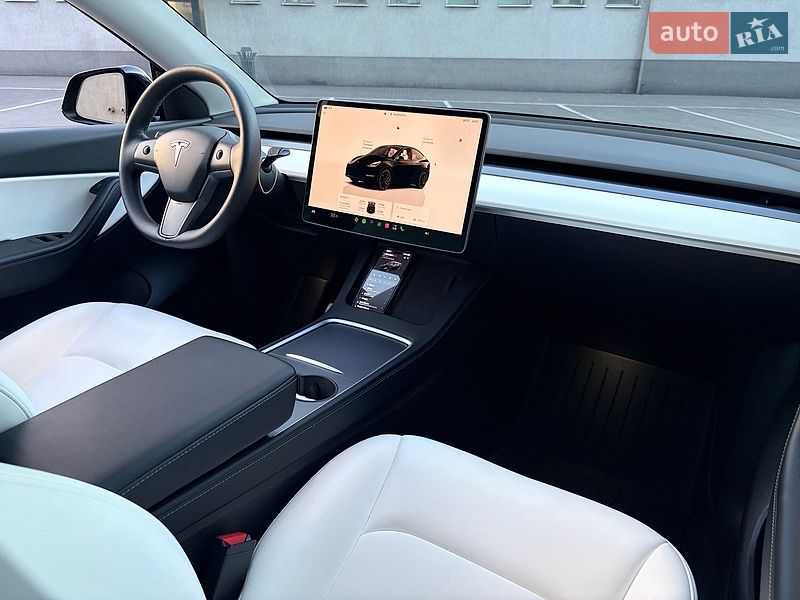 Внедорожник / Кроссовер Tesla Model Y 2022 в Каменском