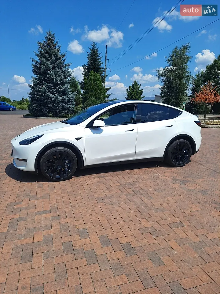 2023 Tesla Model Y - мініатюра 3