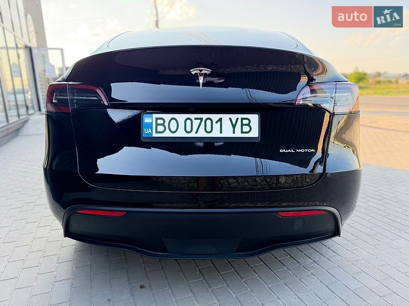 Внедорожник / Кроссовер Tesla Model Y 2024 в Тернополе