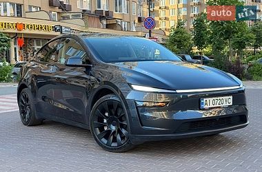 Внедорожник / Кроссовер Tesla Model Y 2025 в Киеве