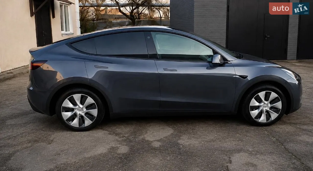 2022 Tesla Model Y - мініатюра 2