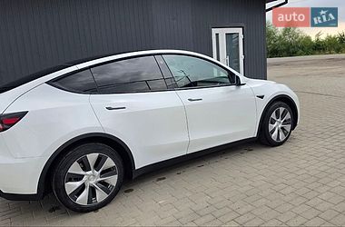 Внедорожник / Кроссовер Tesla Model Y 2021 в Львове