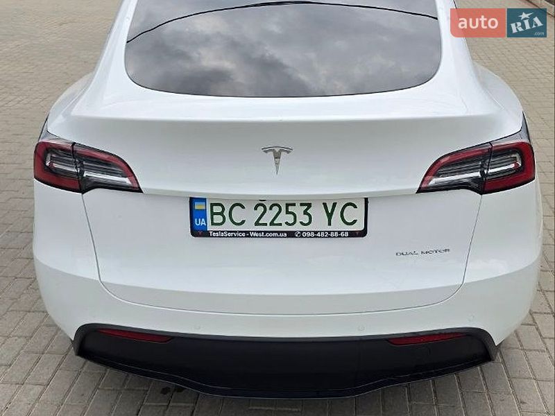 Внедорожник / Кроссовер Tesla Model Y 2021 в Львове