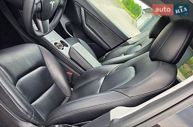 Внедорожник / Кроссовер Tesla Model Y 2021 в Львове