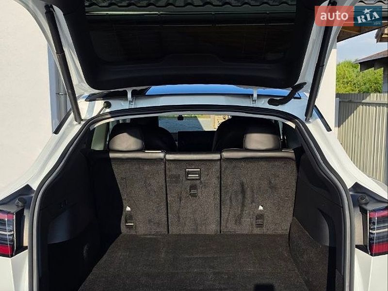 Внедорожник / Кроссовер Tesla Model Y 2021 в Львове