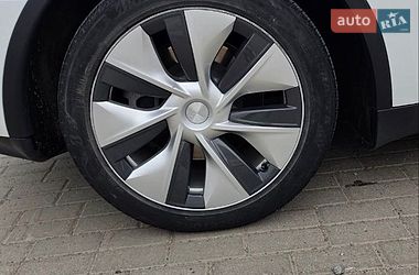 Внедорожник / Кроссовер Tesla Model Y 2021 в Львове