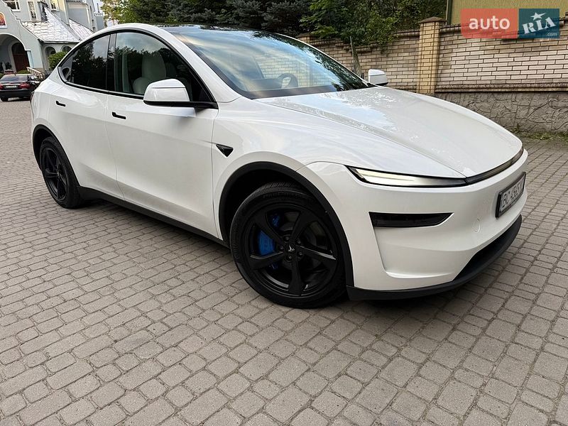 Внедорожник / Кроссовер Tesla Model Y 2025 в Львове