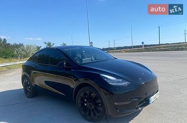Tesla Model Y  2021