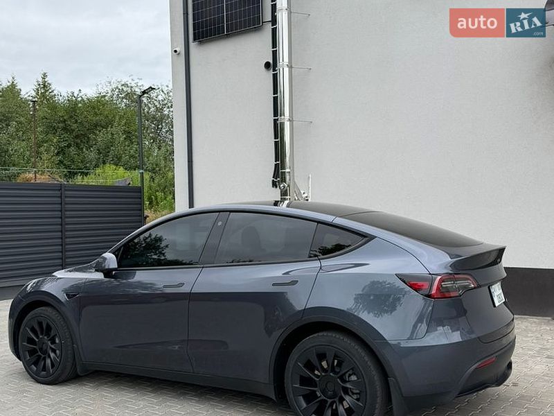 Позашляховик / Кросовер Tesla Model Y 2023 в Києві