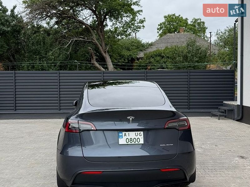 Позашляховик / Кросовер Tesla Model Y 2023 в Києві