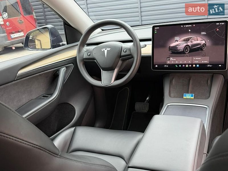 Позашляховик / Кросовер Tesla Model Y 2023 в Києві