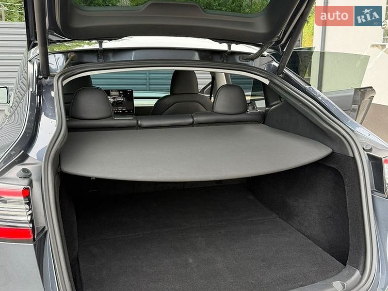 Позашляховик / Кросовер Tesla Model Y 2023 в Києві