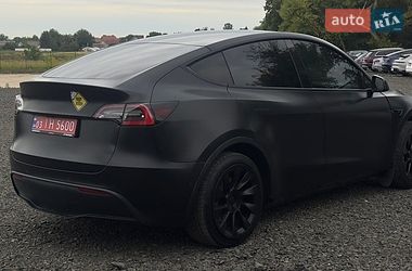 Tesla Model Y  2020