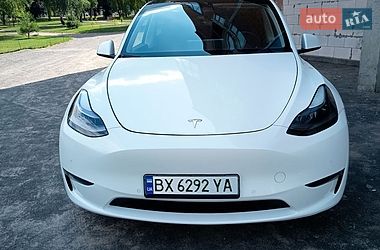 Tesla Model Y  2022