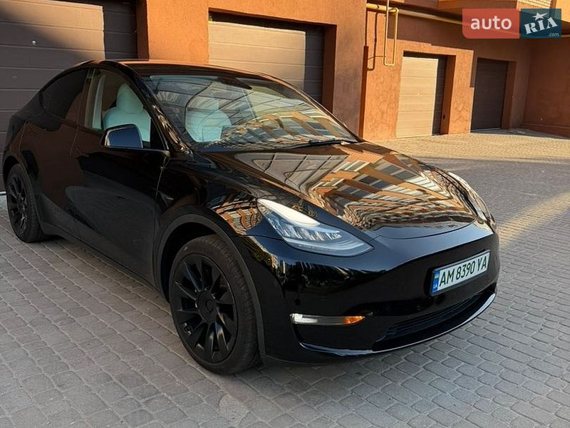 Tesla Model Y 2021