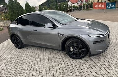 Внедорожник / Кроссовер Tesla Model Y 2025 в Львове